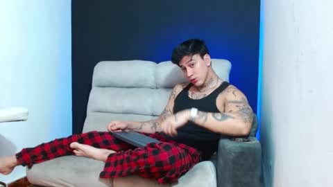 justinfuller_31 online show from June 1, 1:56 pm