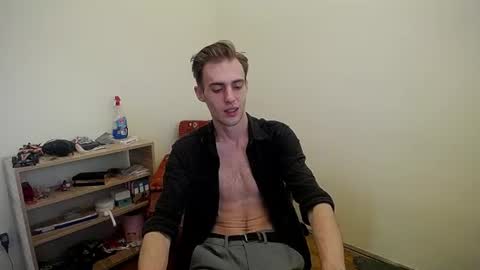 Hologram Guy online show from July 24, 1:52 pm