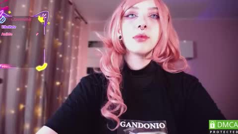 justmeowgirl online show from October 26, 4:46 am