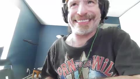 Tool online show from December 5, 4:28 pm