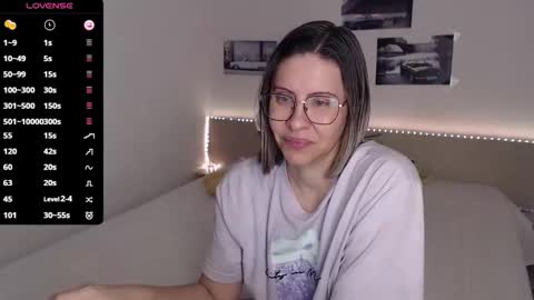 Julie online show from January 6, 5:00 am