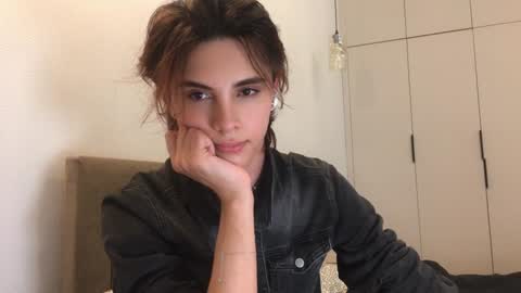 Snapshot of k0sta_32 chatting on December 28, 8:37 am  k0sta online show from December 28, 8:37 am