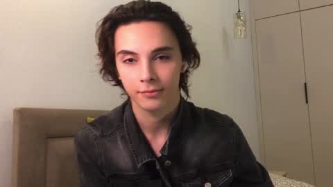 Snapshot of k0sta_32 chatting on January 16, 8:25 pm  k0sta online show from January 16, 8:25 pm