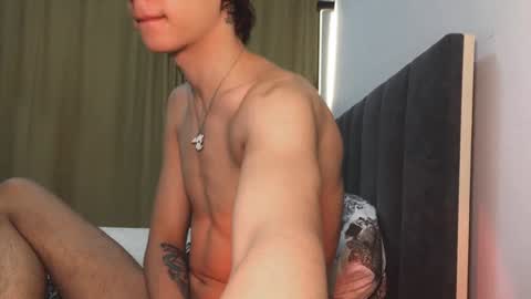 Snapshot of k0sta_32 chatting on February 7, 3:30 pm  k0sta online show from February 7, 3:30 pm