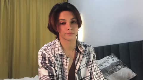 Snapshot of k0sta_32 chatting on February 1, 12:29 am  k0sta online show from February 1, 12:29 am