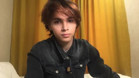 Snapshot of k0sta_32 chatting on December 26, 4:43 am  k0sta online show from December 26, 4:43 am