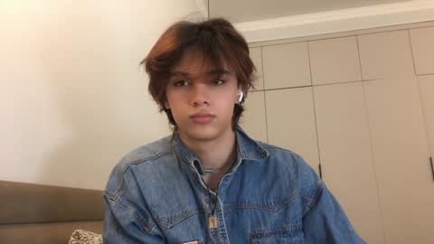 Snapshot of k0sta_32 chatting on December 31, 7:42 am  k0sta online show from December 31, 7:42 am