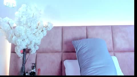 kaarol01 online show from February 7, 2:58 am