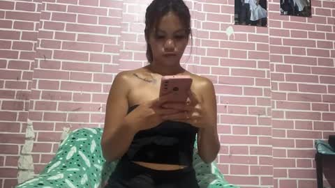 Emma online show from April 1, 1:41 pm