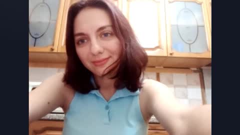 Snapshot of kacilangowski chatting on October 20, 3:39 pm Nika online show from October 20, 3:39 pm