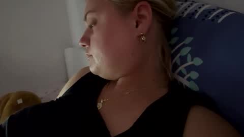 Kaelia and Daniel online show from October 4, 2:15 pm