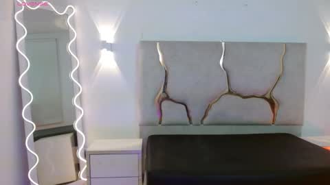 kai_tay1 online show from March 19, 11:59 am