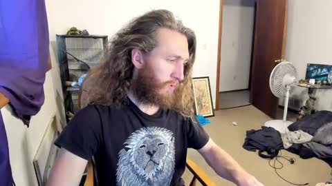 Kaiku77 online show from March 4, 8:05 pm