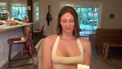 Kailee Smile online show from October 1, 4:00 am