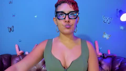 kaira_mosse_ online show from March 12, 1:59 pm