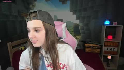 Kaisa online show from April 12, 8:02 pm