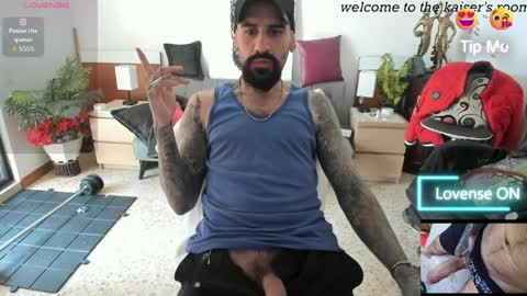 kaiser679 online show from April 9, 3:18 pm