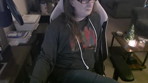 Snapshot of kait331 chatting on December 12, 1:32 am Camprincess331 online show from December 12, 1:32 am