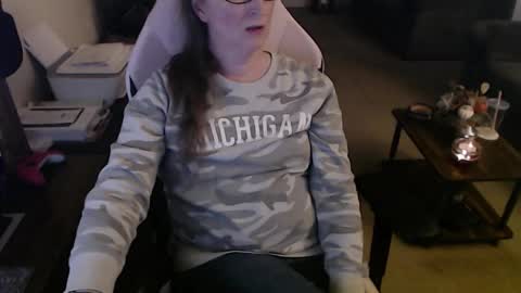 Camprincess331 online show from November 13, 2:36 am