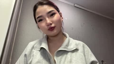 Sakura online show from April 1, 3:31 pm