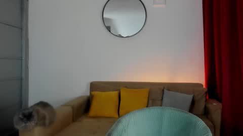 kale thomson online show from October 12, 11:39 pm