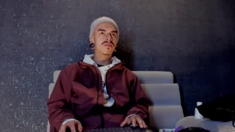 Kale online show from December 5, 11:08 am