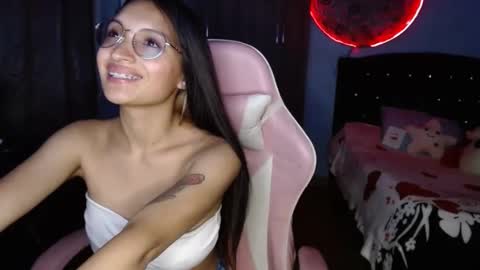 Snapshot of kalia_09 chatting on October 2, 4:44 am kalia online show from October 2, 4:44 am