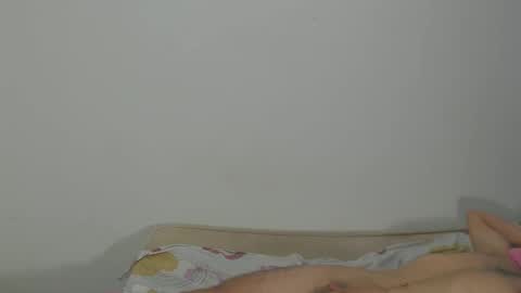 kalifah_ online show from May 6, 4:13 pm