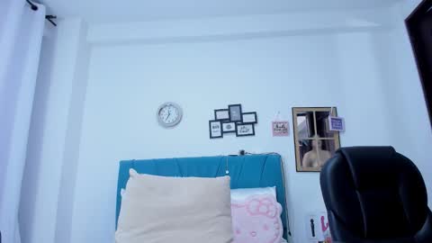 Kamilalopez online show from February 26, 9:29 pm