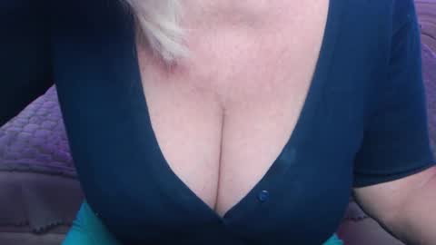 KamaliaSim online show from March 27, 8:43 pm