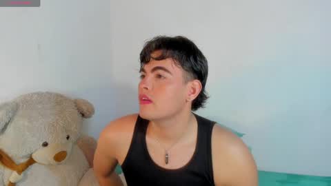 camilo  independent model online show from May 31, 8:21 pm