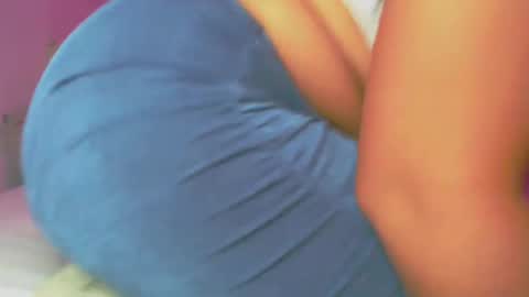 Kamila online show from February 7, 10:30 pm