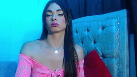 CAMILA SANTAMARIA online show from June 5, 7:14 am
