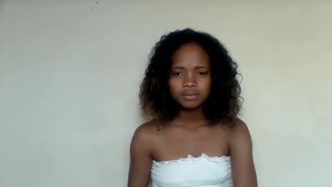 kamillah69 online show from December 14, 8:48 pm