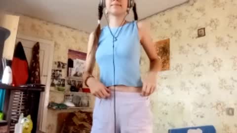 Mari  Simmons online show from September 14, 9:11 am