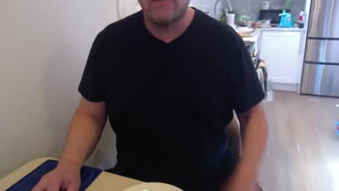 Cam with Me Vixens DM me online show from April 19, 8:11 pm