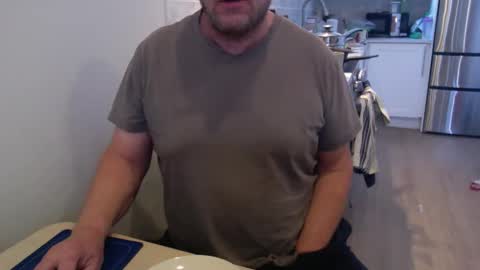 Cam with Me Vixens DM me online show from April 9, 2:01 pm