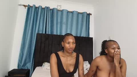 kandy_sweetss online show from July 4, 3:54 am