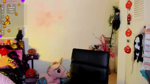 hello  Im Danni online show from October 28, 1:56 pm