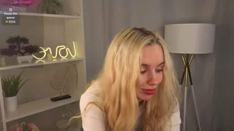 Alice online show from October 3, 4:10 am