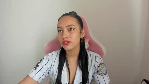 karely_sweet_ online show from July 18, 3:36 pm