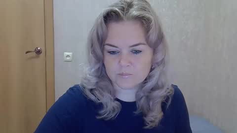 karennelsonx online show from September 14, 12:28 pm