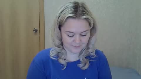 karennelsonx online show from March 5, 10:35 am