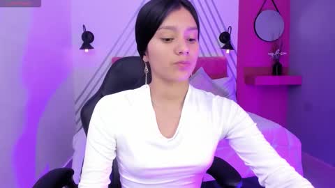 Kari  online show from March 13, 1:14 pm