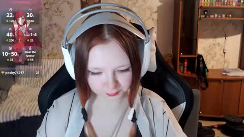Snapshot of karicynthia chatting on October 4, 4:38 pm Lisa Backler online show from October 4, 4:38 pm