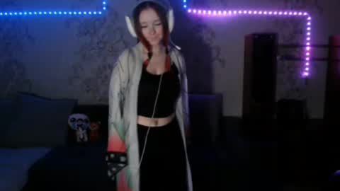 Snapshot of karicynthia chatting on September 10, 4:41 pm Lisa Backler online show from September 10, 4:41 pm
