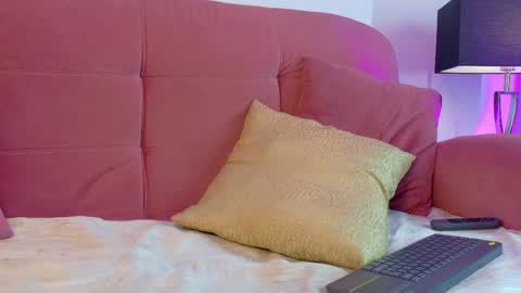 karina online show from April 15, 7:58 pm