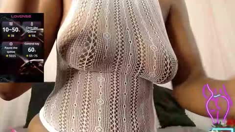 Snapshot of karina_taylor chatting on October 22, 2:15 am karina Taylor online show from October 22, 2:15 am