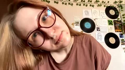 Karina online show from April 22, 8:21 am