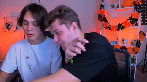 Karl online show from November 3, 7:48 pm